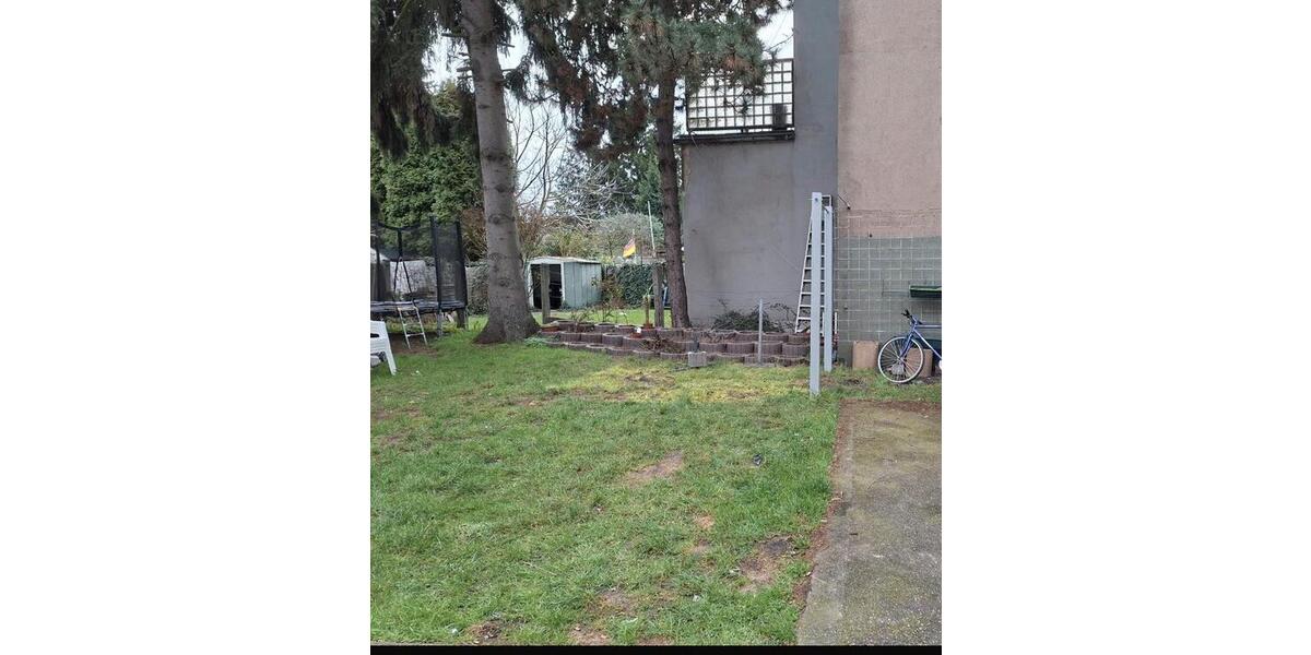 Dachgeschoßwohnung Duisburg Ruhrort - 4 Zimmer, 84 m&sup2;, 610&euro; | Angebot:26297455