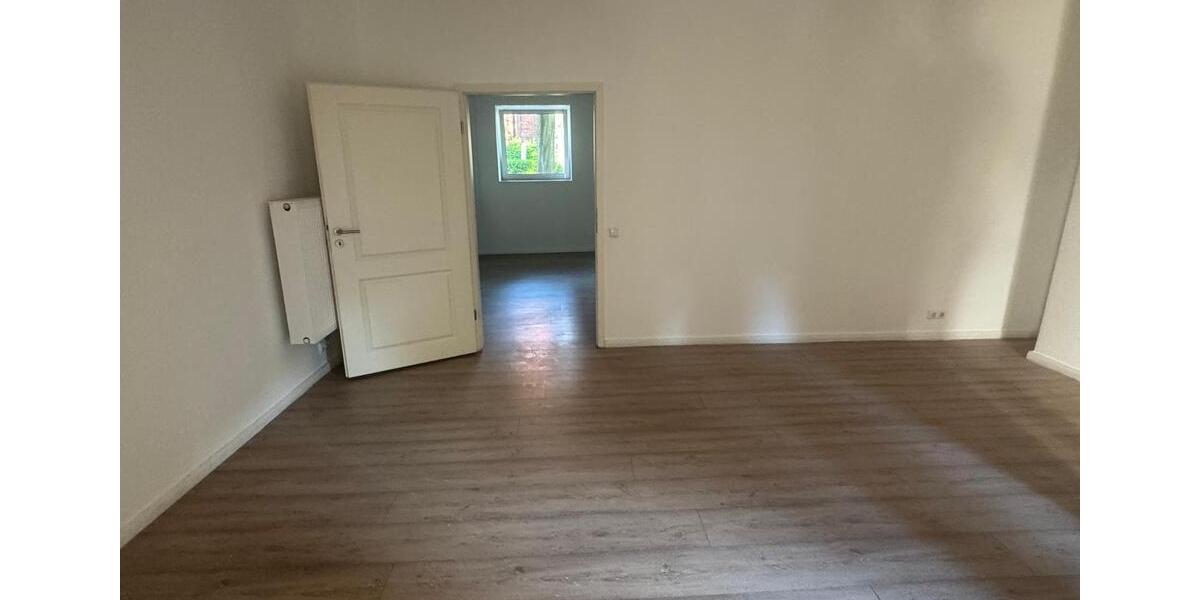 Erdgeschoßwohnung Gelsenkirchen Gelsenkirchen-Mitte - 3.5 Zimmer, 95 m&sup2;, 875&euro; | Angebot:26251812