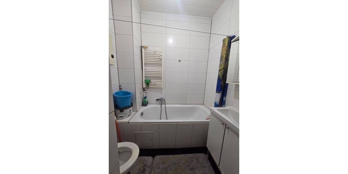 Etagenwohnung Duisburg Bruckhausen - 3 Zimmer, 347 m&sup2;, 240.000&euro; | Angebot:26102284