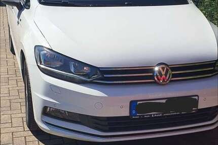 VW Touran 128.000 km 17.999 &euro; Borken 46325