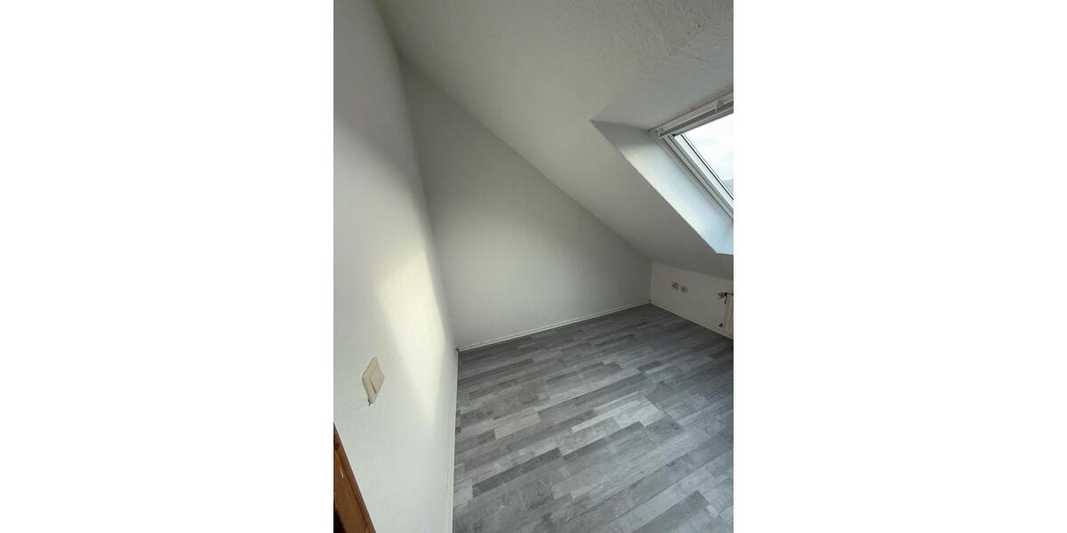 Dachgeschoßwohnung Bochum Bochum-Nord - 2 Zimmer, 45 m&sup2;, 380&euro; | Angebot:26051021