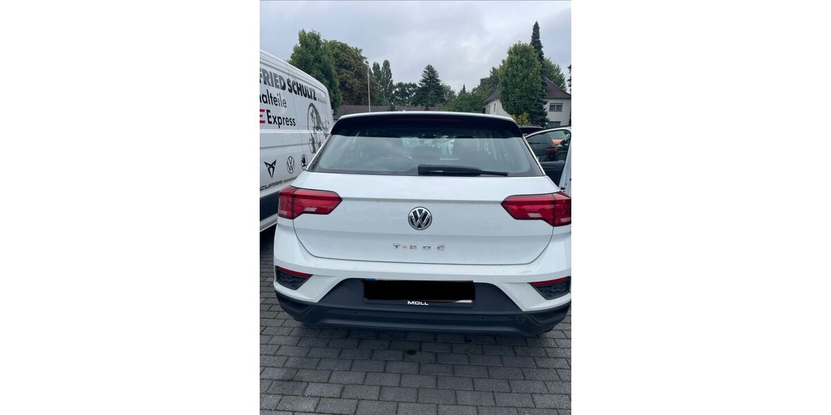VW T-Roc 101.500 km 14.900 &euro; Duisburg 47139