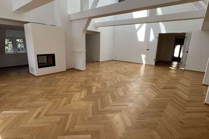 Wohnung Duisburg Duisburg-Mitte - 6 Zimmer, 287 m&sup2;, 3.444&euro; | Angebot:19035267