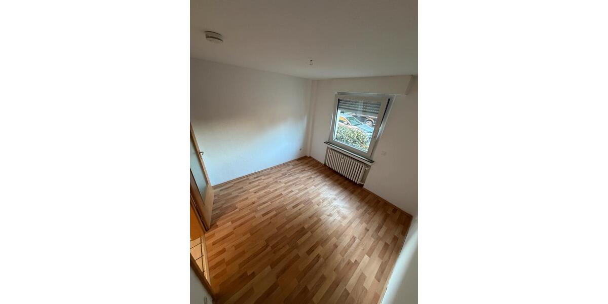 Erdgeschoßwohnung Duisburg Hamborn - 3 Zimmer, 69 m&sup2;, 1.080&euro; | Angebot:26271012