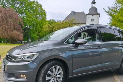 VW Touran 83.490 km 20.599 &euro; Voerde 46562
