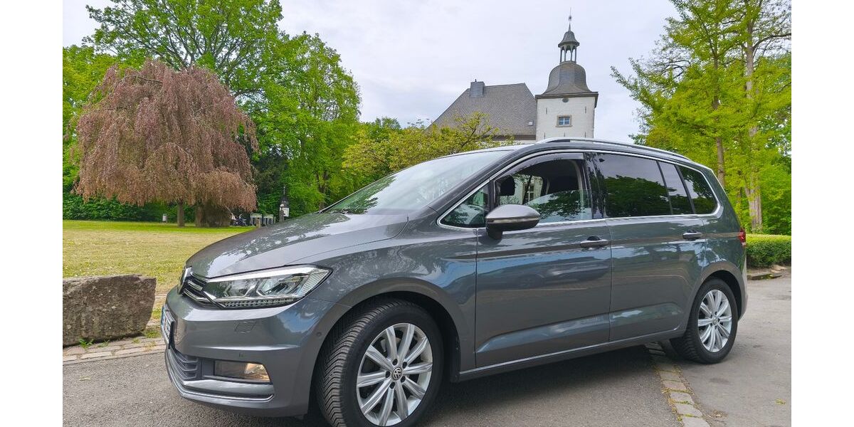 VW Touran 83.490 km 20.599 &euro; Voerde 46562