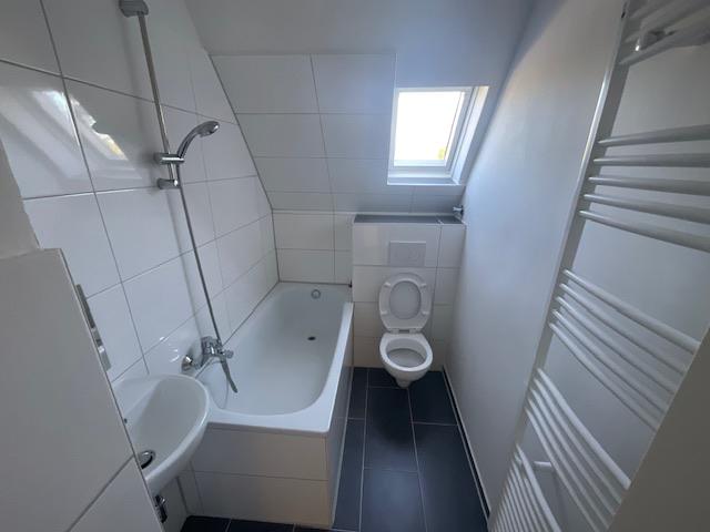 Dachgeschoßwohnung Essen Stadtbezirk IV - 3 Zimmer, 80 m&sup2;, 639&euro; | Angebot:26252906