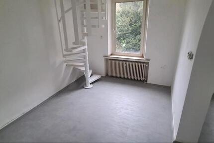 Wohnung Duisburg Mittelmeiderich - 3 Zimmer, 75 m&sup2;, 900&euro; | Angebot:26253450