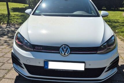 VW Golf 91.000 km 21.300 &euro; Recklinghausen 45661