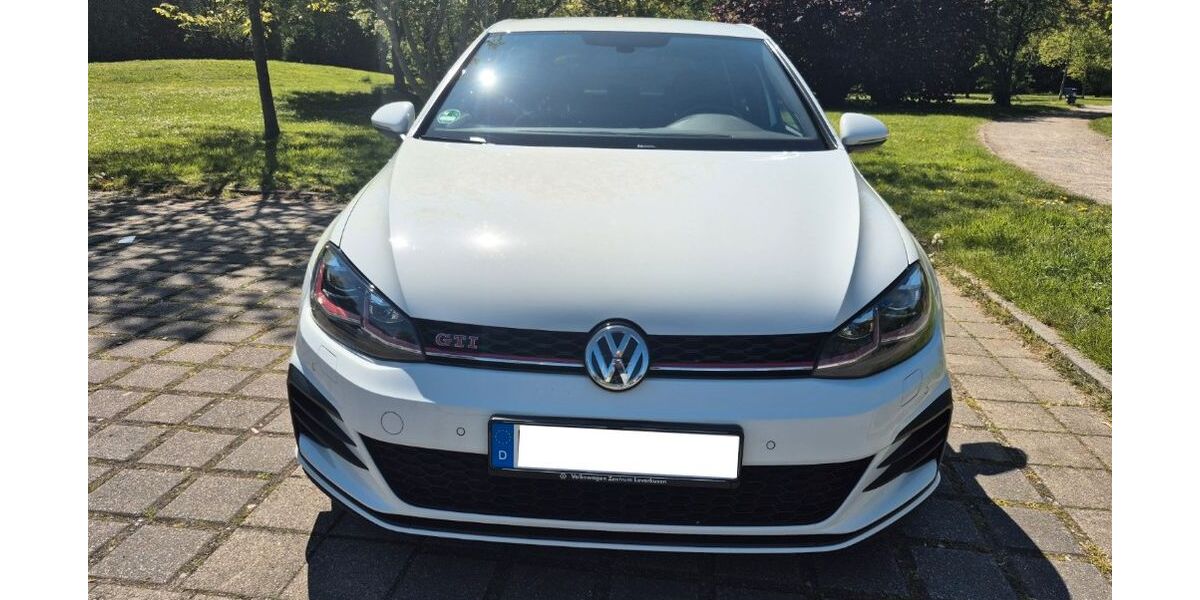 VW Golf 91.000 km 21.300 &euro; Recklinghausen 45661