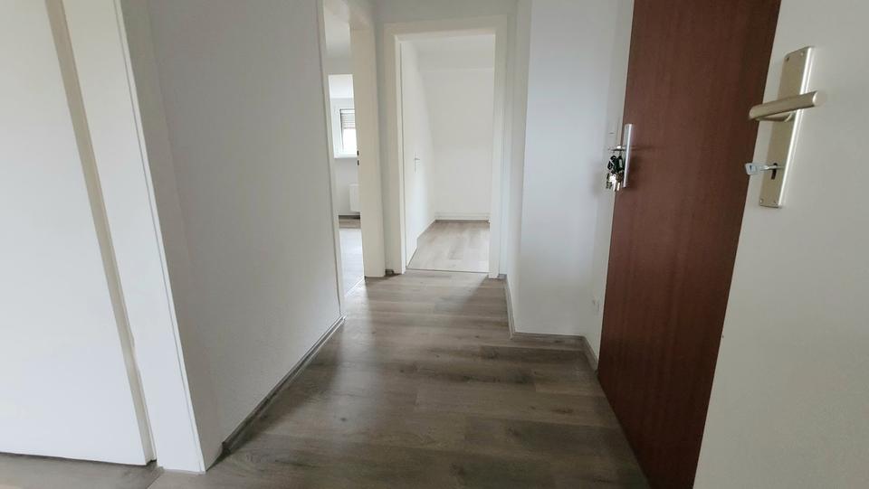 Dachgeschoßwohnung Essen Stadtbezirk IV - 2 Zimmer, 47 m&sup2;, 406&euro; | Angebot:24493576