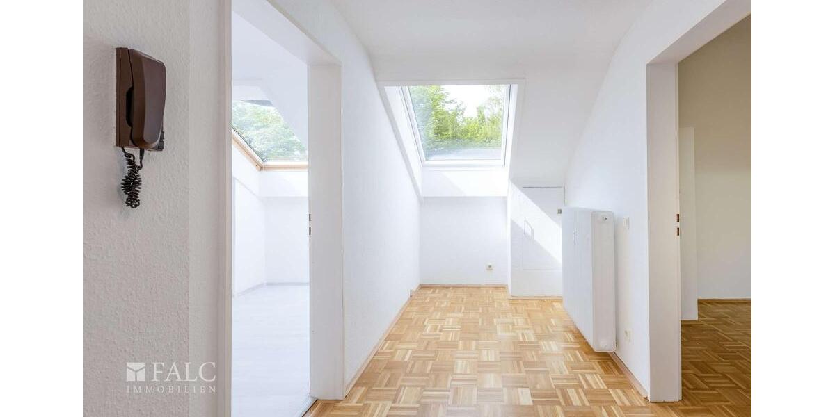 Dachgeschoßwohnung Essen Stadtbezirk II - 2.5 Zimmer, 51 m&sup2;, 510&euro; | Angebot:24676783