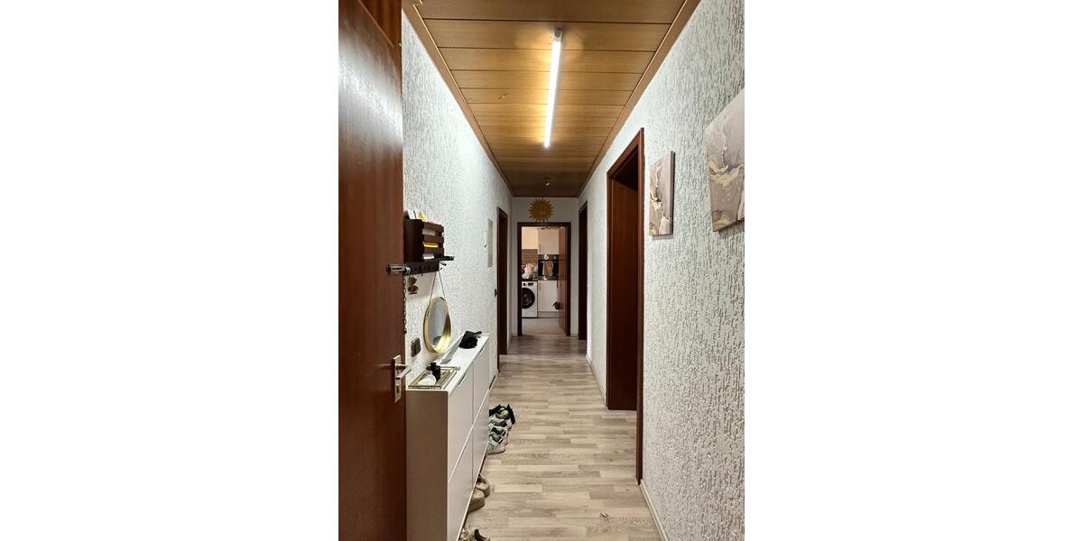 Etagenwohnung Essen Stadtbezirk III - 3 Zimmer, 90 m&sup2;, 650&euro; | Angebot:26273878