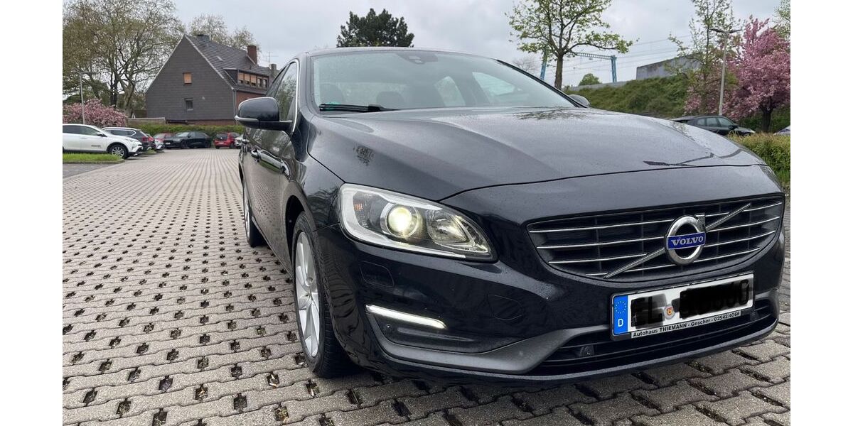Volvo S60 276.000 km 5.899 &euro; Oberhausen 46117
