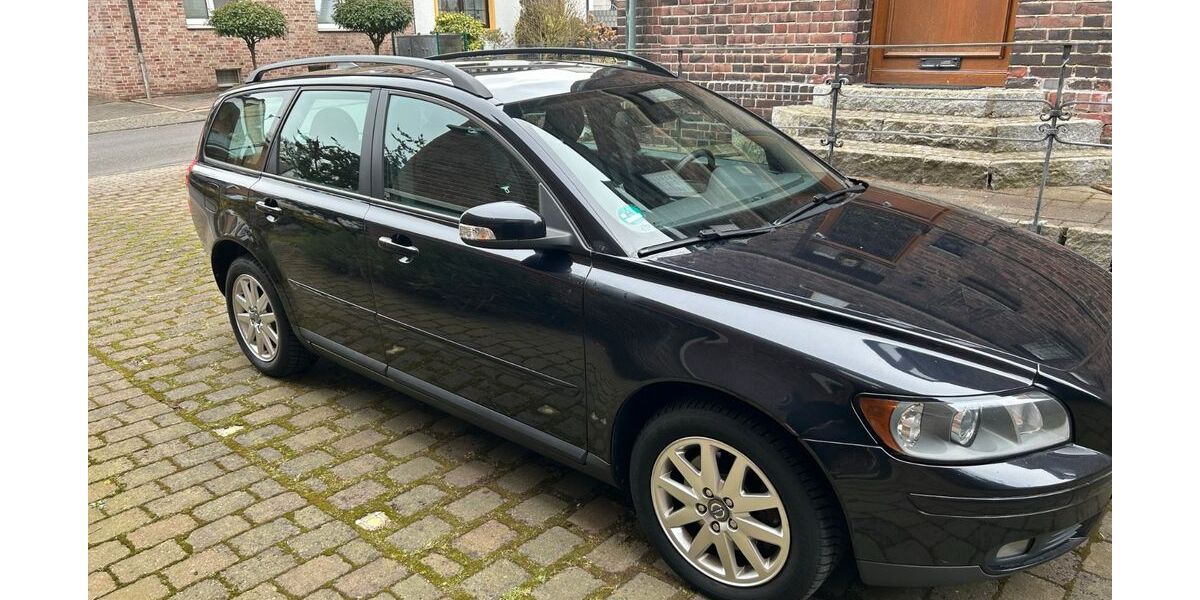 Volvo V50 146.000 km 5.950 &euro; Bottrop 46242