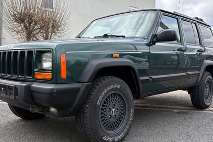 Jeep Cherokee 234.000 km 7.299 &euro; Bochum 44809