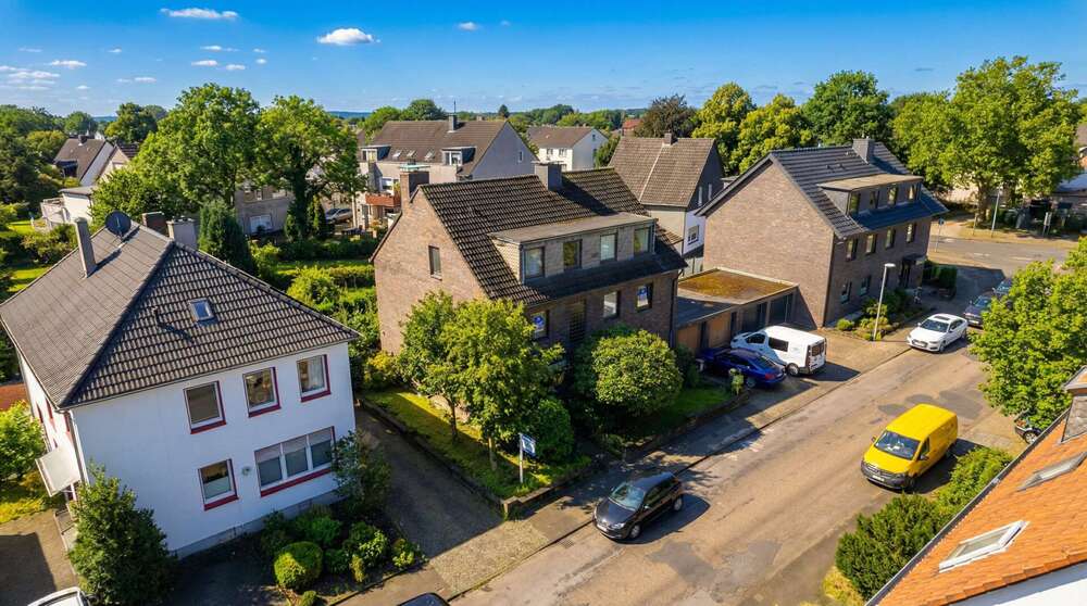Einfamilienhaus Bottrop / Fuhlenbrock Fuhlenbrock - 11 Zimmer, 268 m&sup2;, 659.000&euro; | Angebot:25594863