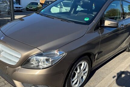 Mercedes-Benz B 180 98.000 km 11.900 &euro; Recklinghausen 45651