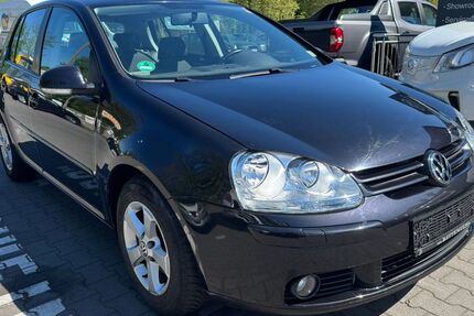 VW Golf 104.000 km 4.890 &euro; Bottrop 46238