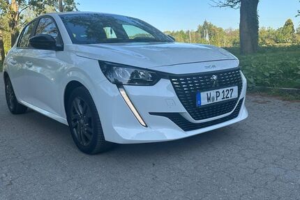 Peugeot 208 38.000 km 13.500 &euro; Duisburg 47279