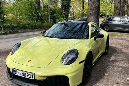 Porsche 992 6.500 km 174.490 &euro; Dinslaken 46537