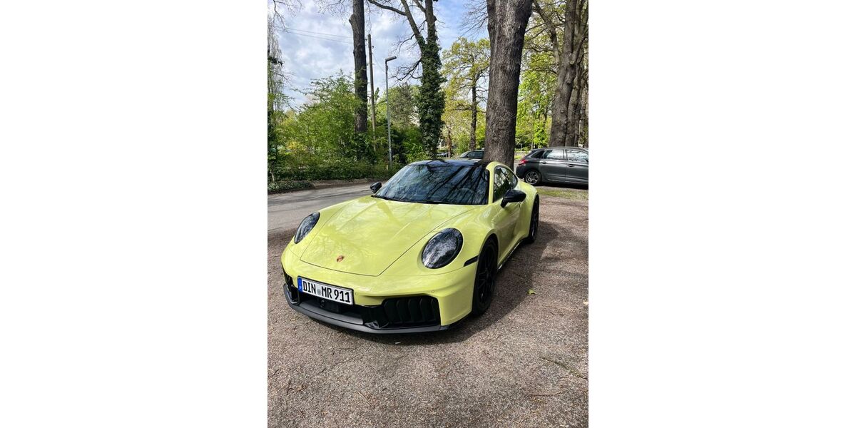 Porsche 992 6.500 km 174.490 &euro; Dinslaken 46537