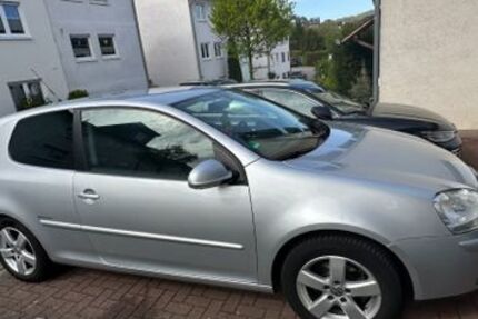 VW Golf 114.000 km 3.700 &euro; Essen 45276