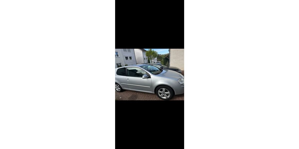 VW Golf 114.000 km 3.700 &euro; Essen 45276
