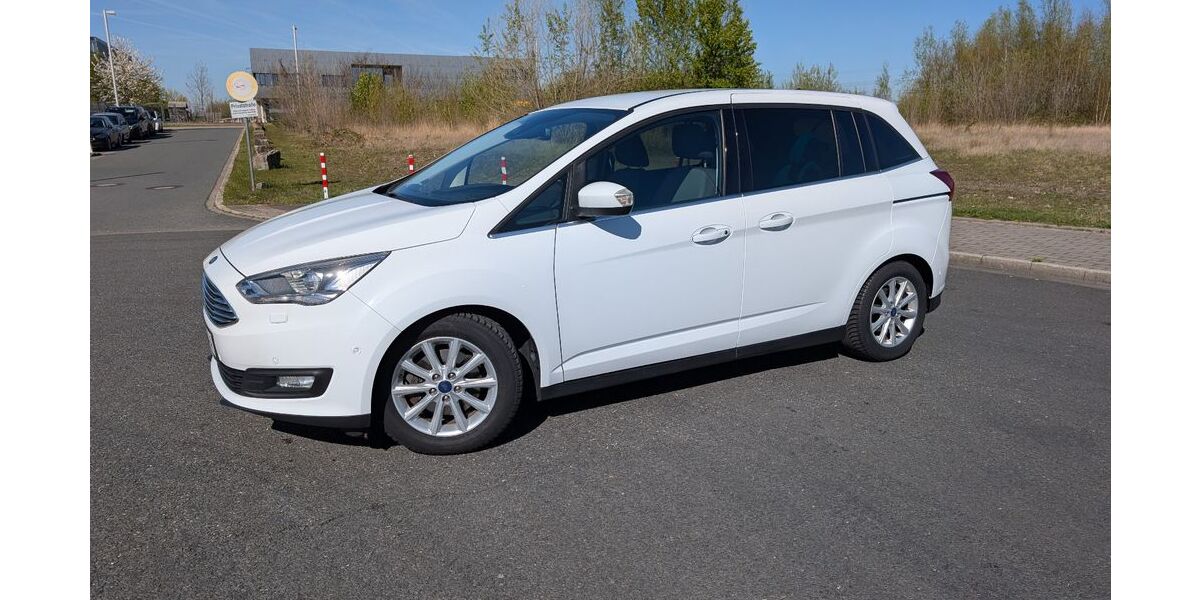 Ford Grand C-Max 64.000 km 12.900 &euro; Essen 45359