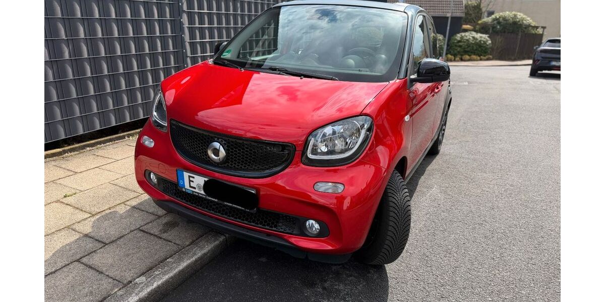Smart ForFour 19.870 km 8.950 &euro; Essen 45259