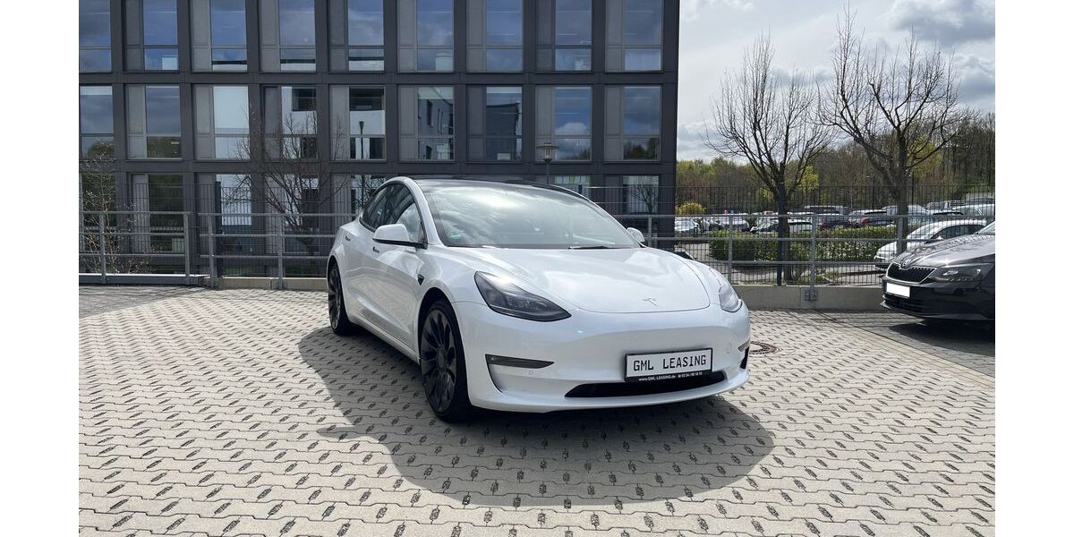 Tesla Model 3 130.800 km 27.777 &euro; Bochum 44801