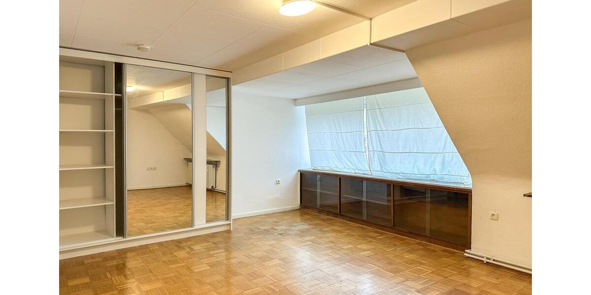 Dachgeschoßwohnung Bochum Wiemelhausen - 2.5 Zimmer, 60 m&sup2;, 495&euro; | Angebot:25220406