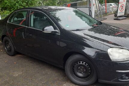 VW Jetta 189.000 km 2.650 &euro; Essen 45276