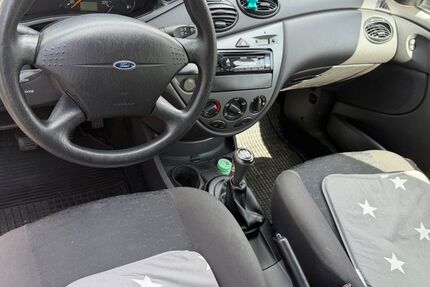 Ford Focus 166.000 km 850 &euro; Oberhausen 46147