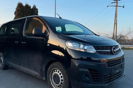 Opel Vivaro 119.000 km 21.990 &euro; Hünxe 46569