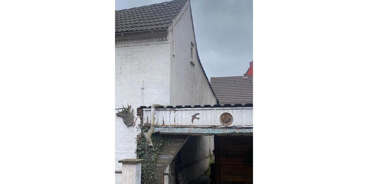 Einfamilienhaus Duisburg Hamborn - 6 Zimmer, 130 m&sup2;, 190.000&euro; | Angebot:27112093