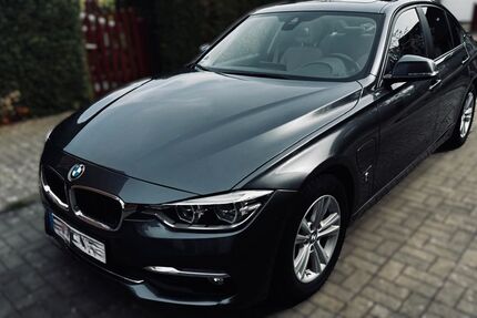 BMW 330 98.796 km 18.500 &euro; D 46284