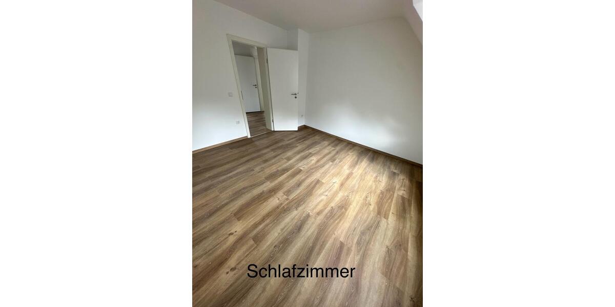 Dachgeschoßwohnung Gelsenkirchen Gelsenkirchen-Nord - 3 Zimmer, 61 m&sup2;, 730&euro; | Angebot:26276793