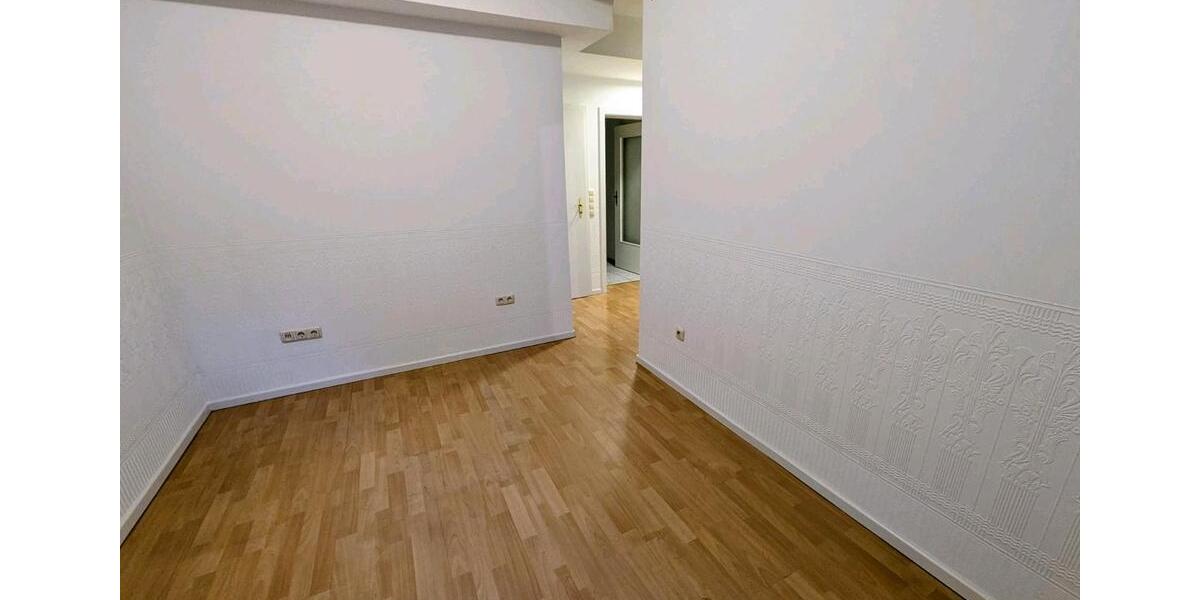 Etagenwohnung Duisburg Beeck - 3 Zimmer, 43 m&sup2;, 410&euro; | Angebot:25309722