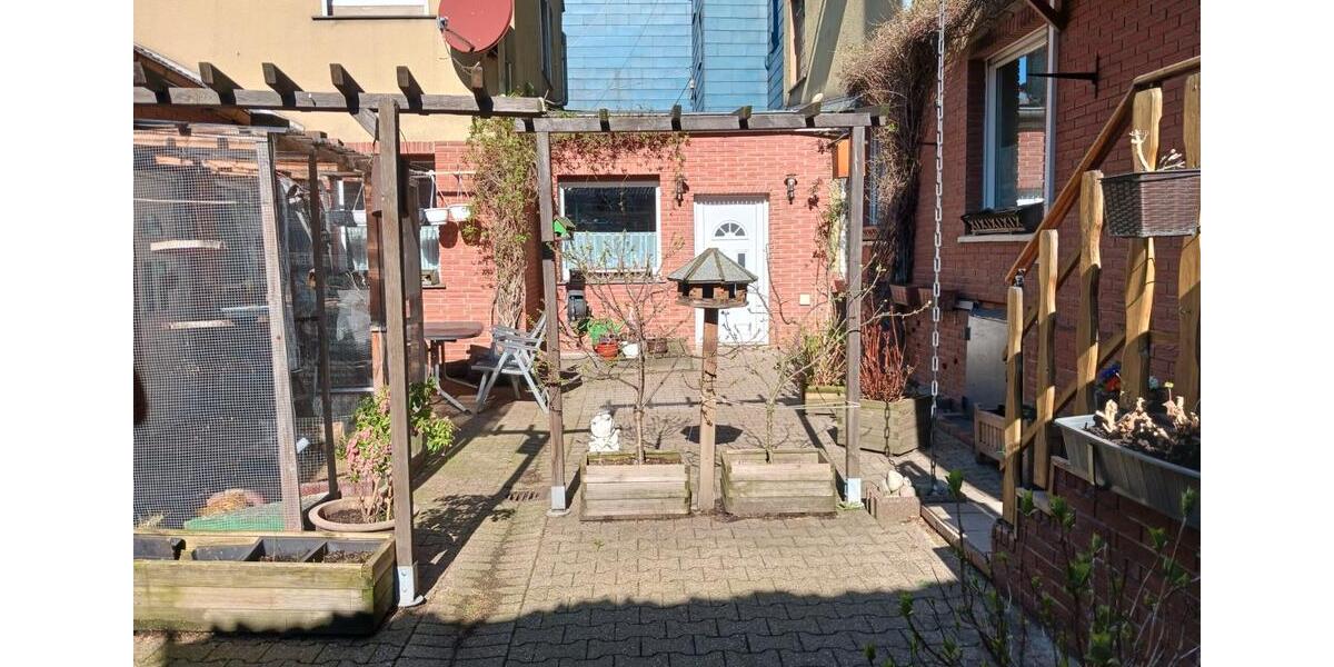Erdgeschoßwohnung Gelsenkirchen Erle - 4 Zimmer, 120 m&sup2;, 240.000&euro; | Angebot:26780609