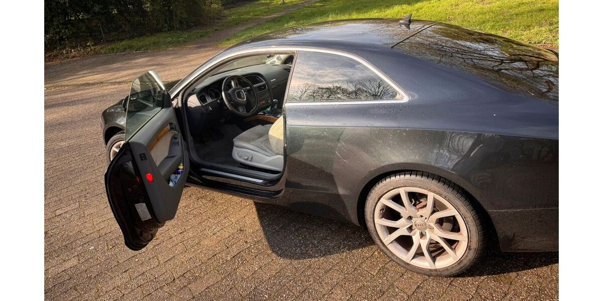 Audi A5 181.800 km 6.000 &euro; Oberhausen 46147