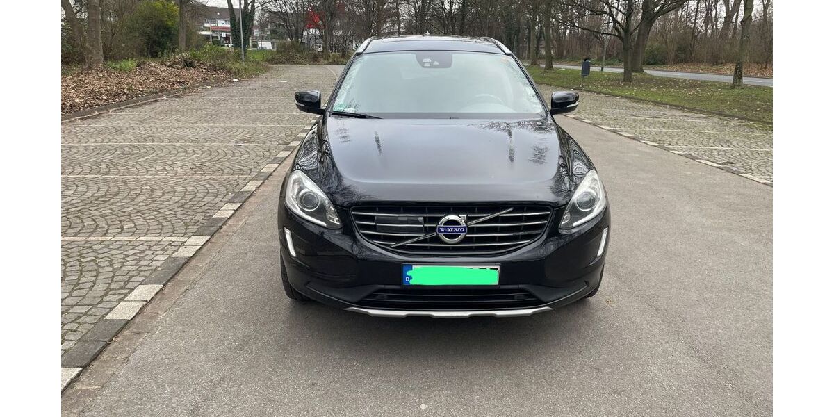 Volvo XC60 151.000 km 21.000 &euro; Duisburg 47249