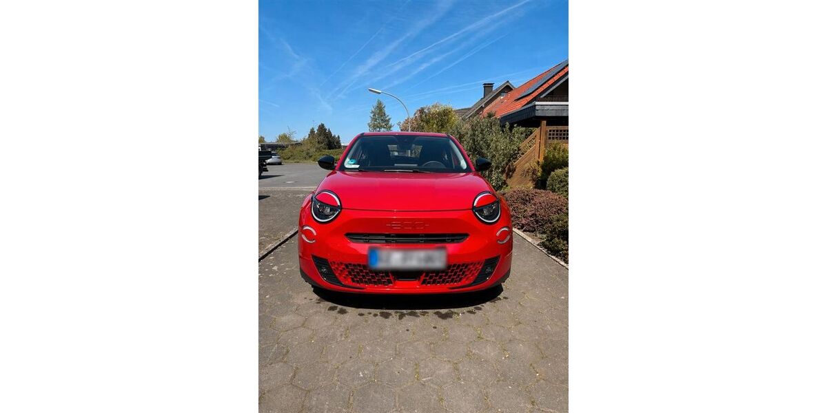 Fiat 600e 27.000 km 23.990 &euro; Dorsten 46282