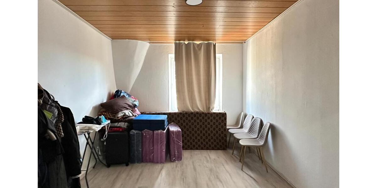 Etagenwohnung Essen Stadtbezirk III - 3 Zimmer, 90 m&sup2;, 650&euro; | Angebot:26273878