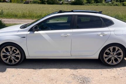 Hyundai i30 122.000 km 12.490 &euro; Recklinghausen 45665