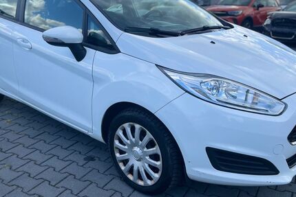 Ford Fiesta 145.315 km 4.690 &euro; Essen 45356