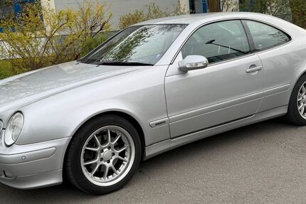 Mercedes-Benz CLK 320 115.000 km 10.500 &euro; Bochum 44787