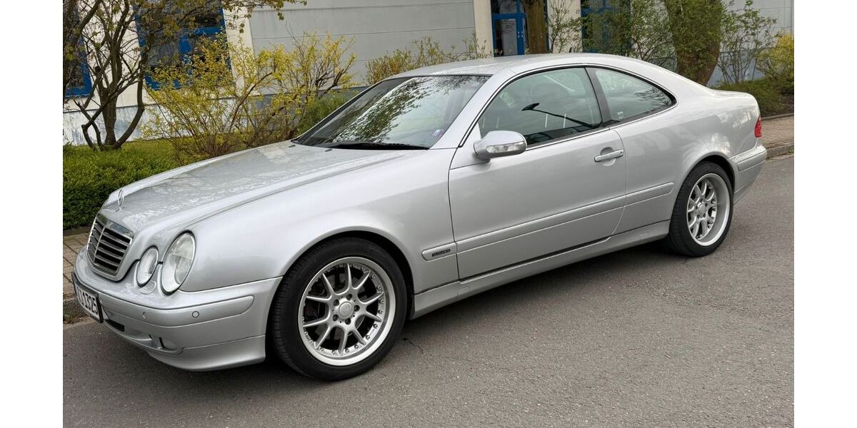 Mercedes-Benz CLK 320 115.000 km 10.500 &euro; Bochum 44787