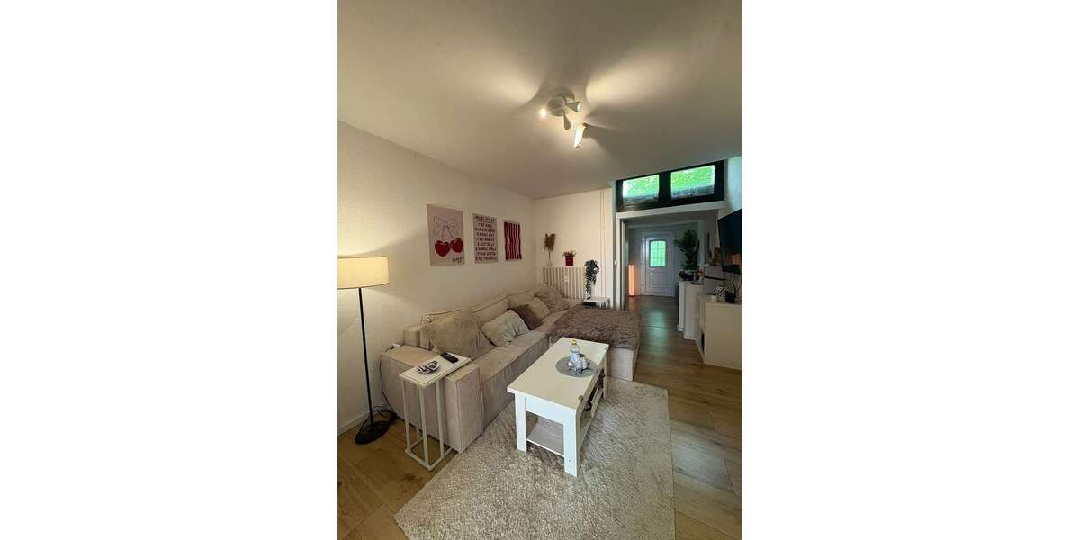 Etagenwohnung Oberhausen Alt-Oberhausen - 2.5 Zimmer, 64 m&sup2;, 500&euro; | Angebot:26766633