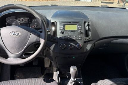 Hyundai i30 187.000 km 2.800 &euro; Bochum 44866